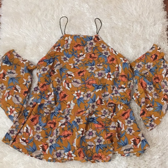 Short sleeve Floral print top - Picture 5 of 7